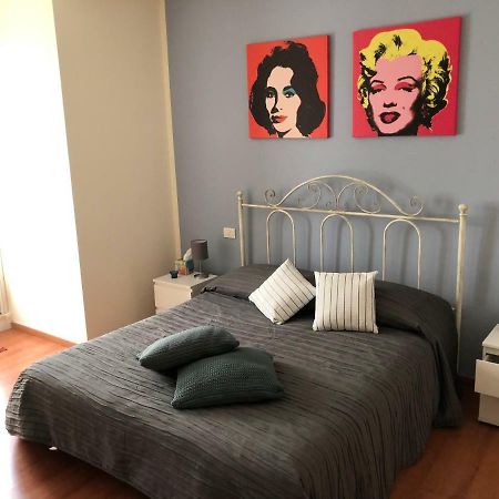 Irides Rooms A Un Passo Dai Parchi Divertimento Lazise Eksteriør bilde
