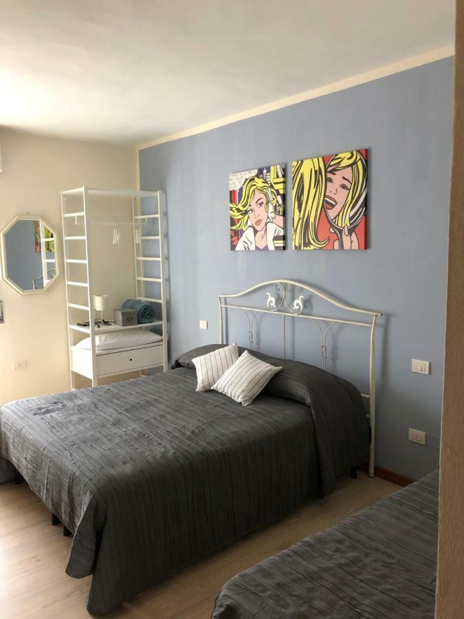 Irides Rooms A Un Passo Dai Parchi Divertimento Lazise Eksteriør bilde