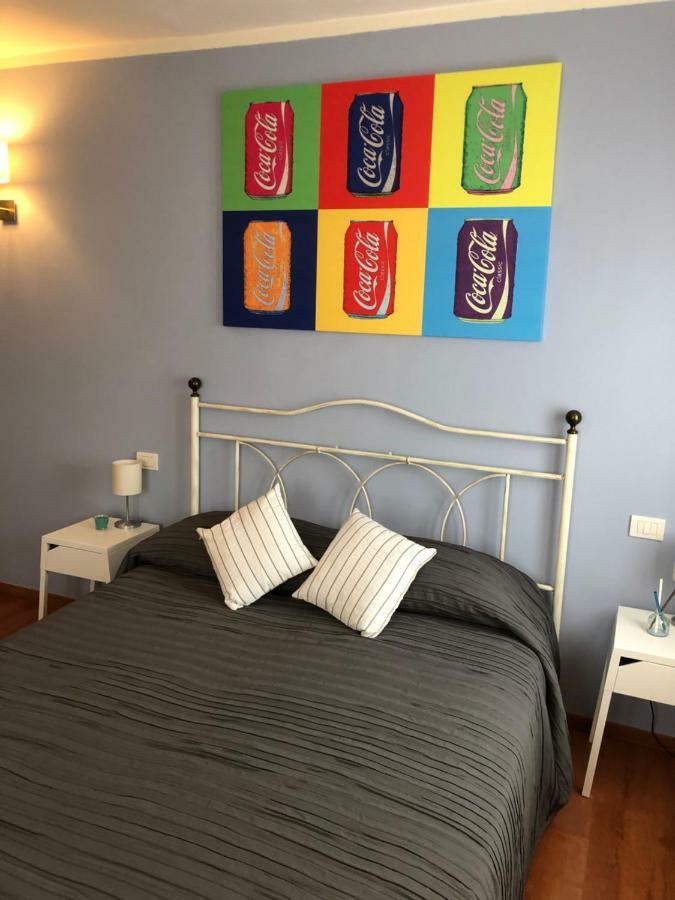 Irides Rooms A Un Passo Dai Parchi Divertimento Lazise Eksteriør bilde