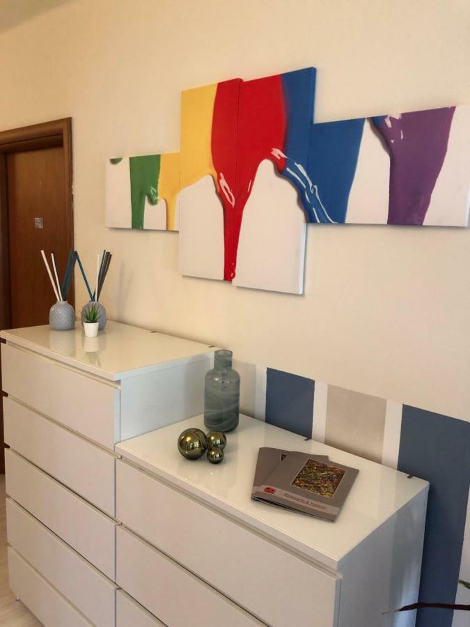 Irides Rooms A Un Passo Dai Parchi Divertimento Lazise Eksteriør bilde