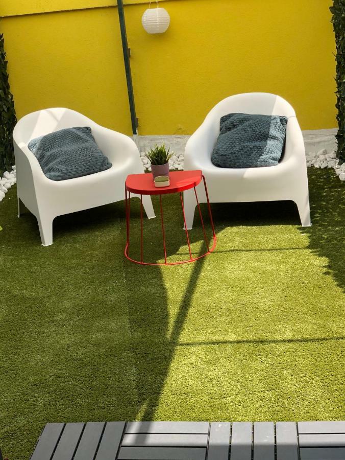 Irides Rooms A Un Passo Dai Parchi Divertimento Lazise Eksteriør bilde
