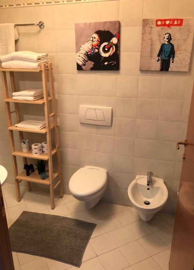 Irides Rooms A Un Passo Dai Parchi Divertimento Lazise Eksteriør bilde